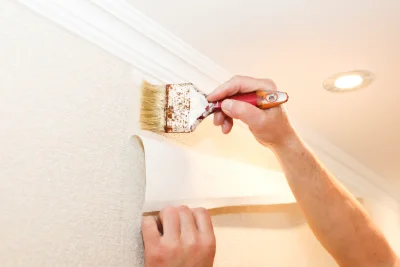 Pose de papier peint à Cabariot — revêtements muraux et toiles de verre